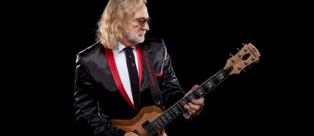 Tom The Suit Forst - Late Night Train